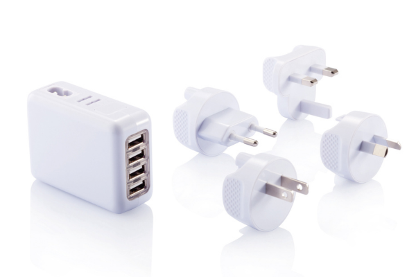 Reseadapter med fyra USB-portar